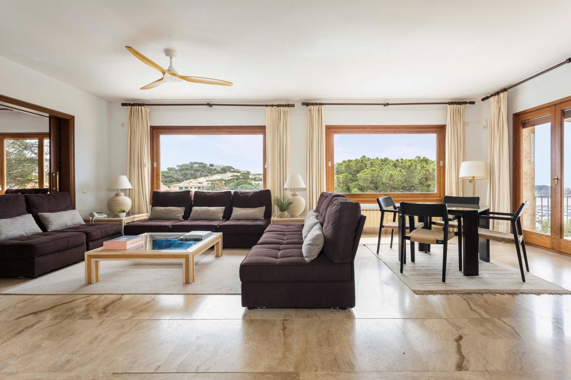 Villa Maricel 산펠리우데기솔스 외부 사진