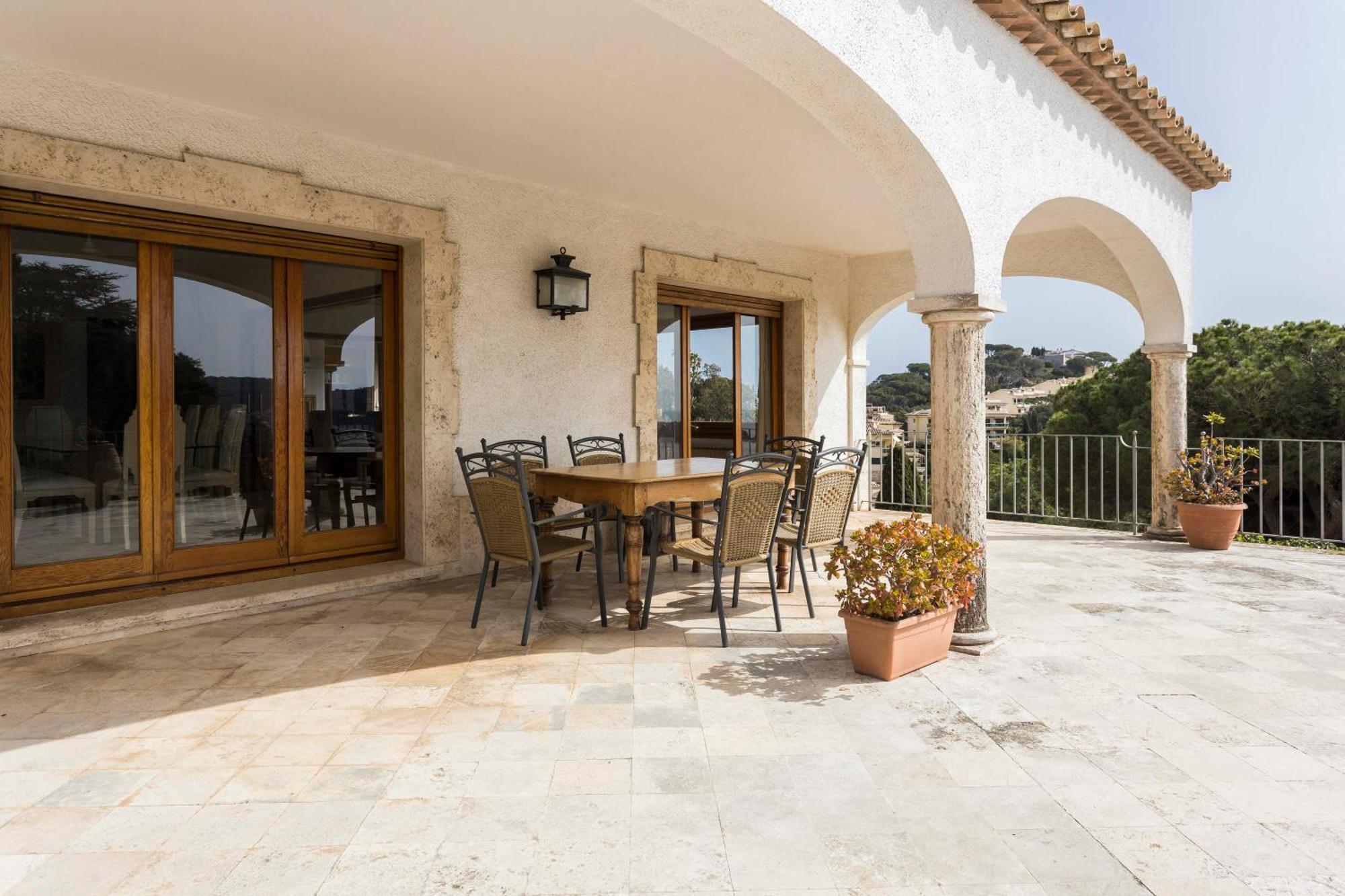 Villa Maricel 산펠리우데기솔스 외부 사진