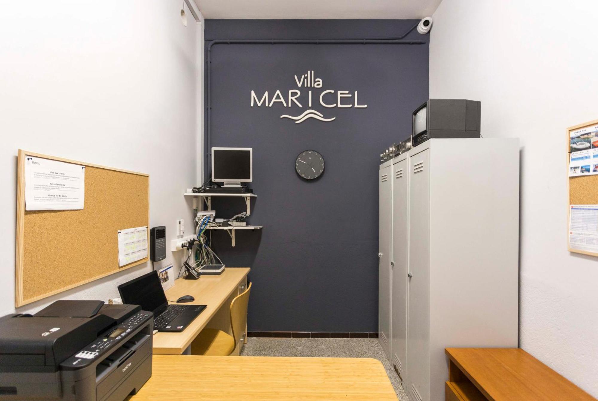 Villa Maricel 산펠리우데기솔스 외부 사진